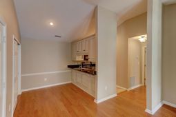 188 Midland Parkway photo 4