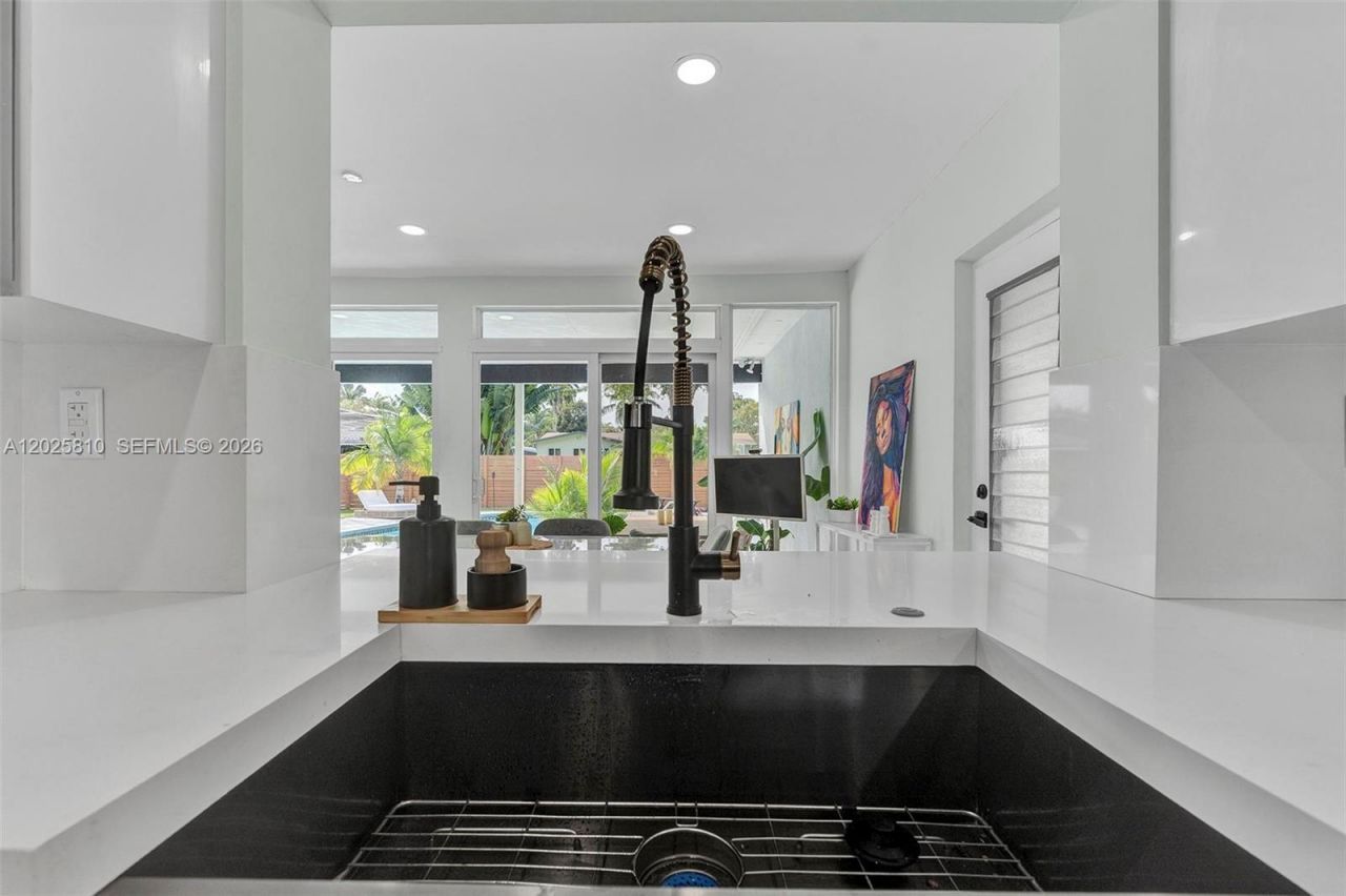 1446 Scott St, Hollywood, FL 33020 Photo