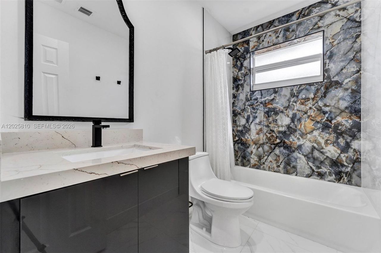 1446 Scott St, Hollywood, FL 33020 Photo