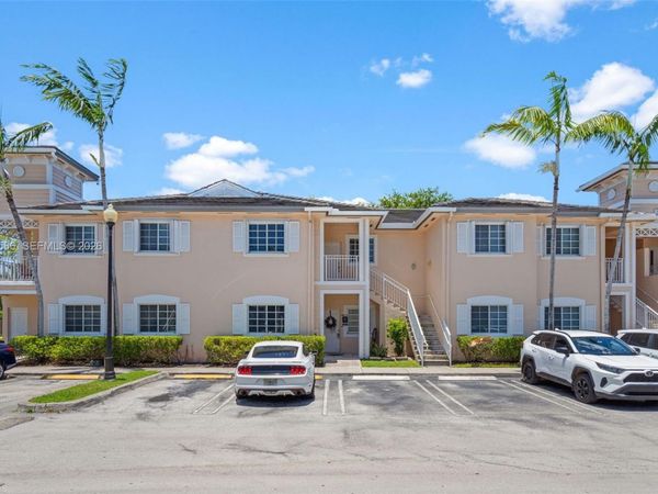 2741 NE 4th St , Unit 202, Homestead, FL 33033