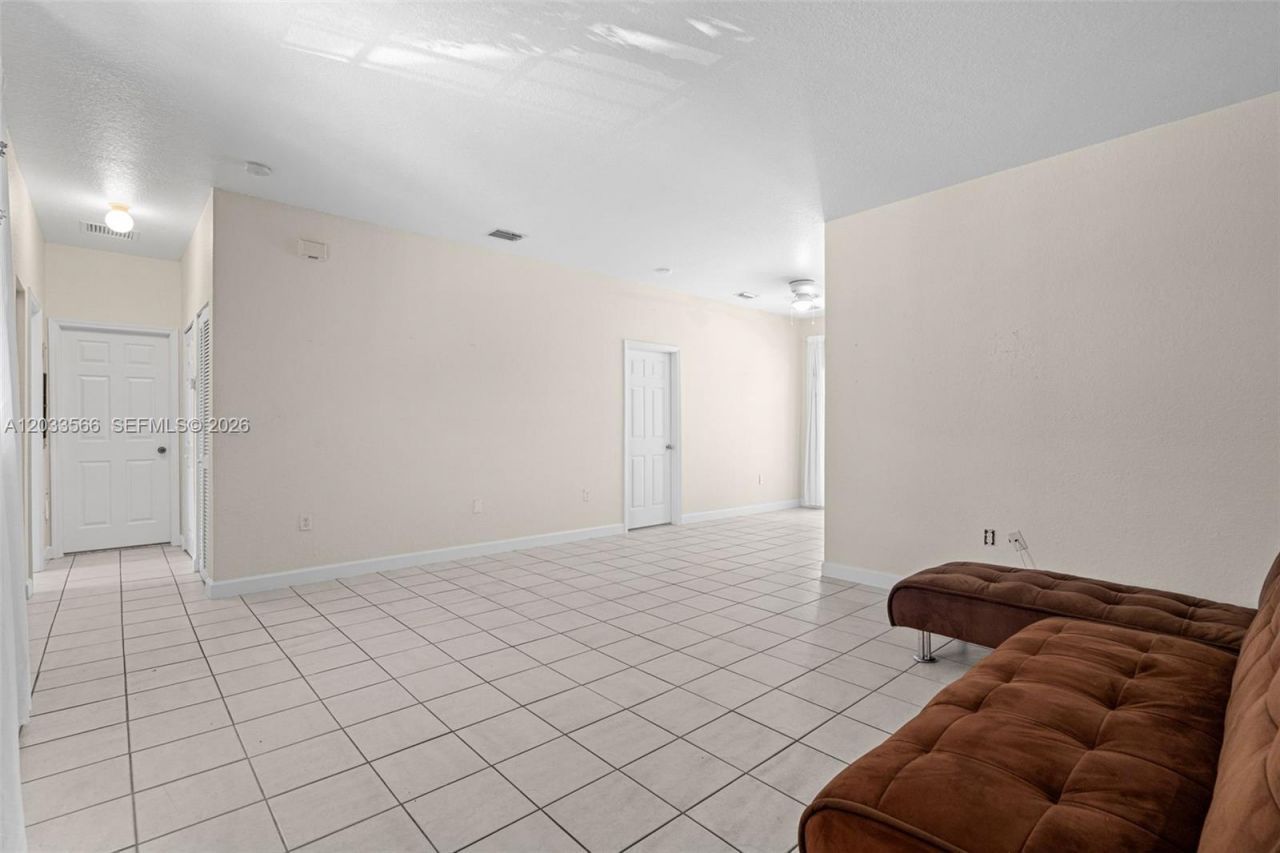2741 NE 4th St , Unit 202, Homestead, FL 33033 Photo