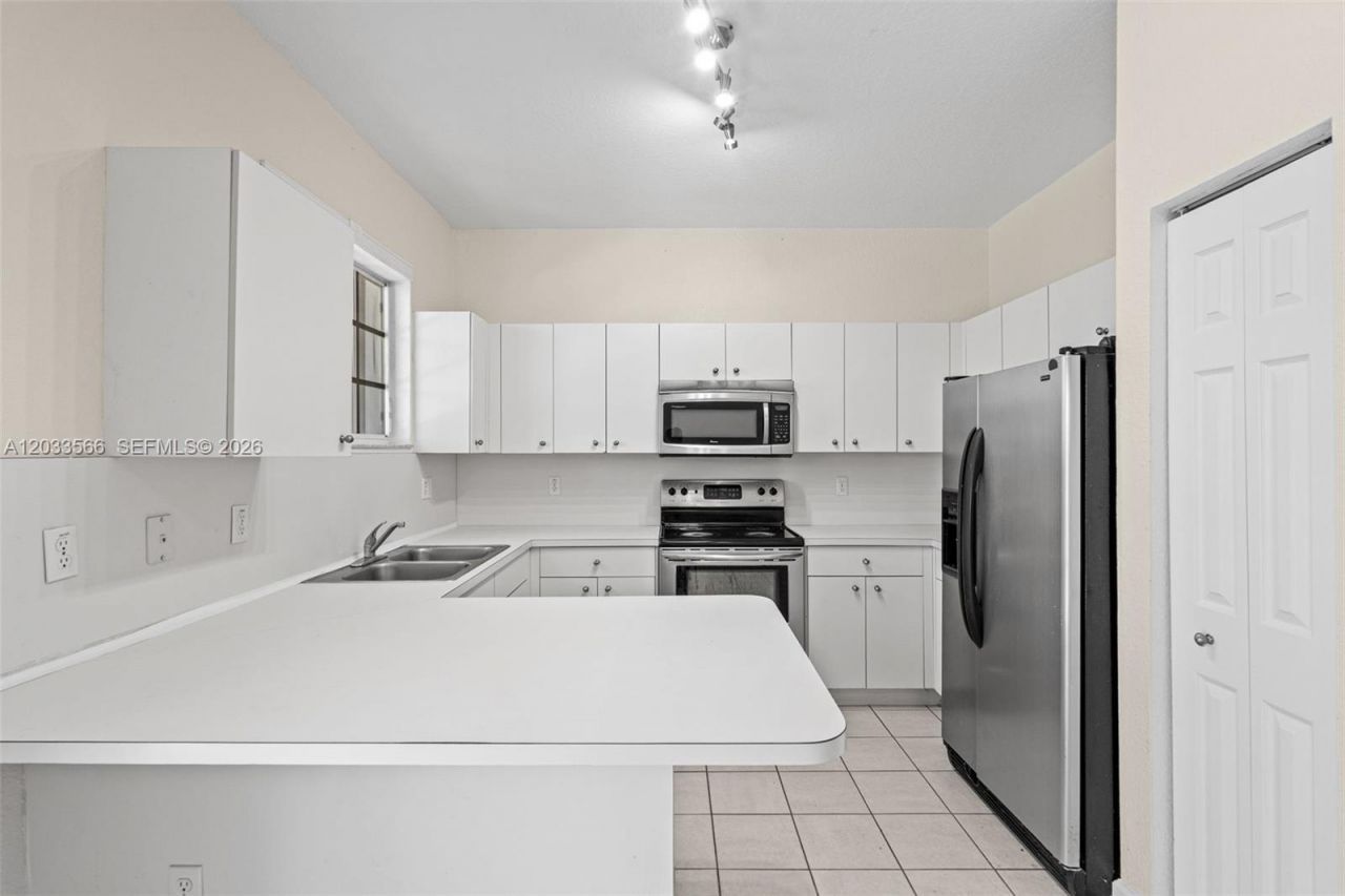 2741 NE 4th St , Unit 202, Homestead, FL 33033 Photo