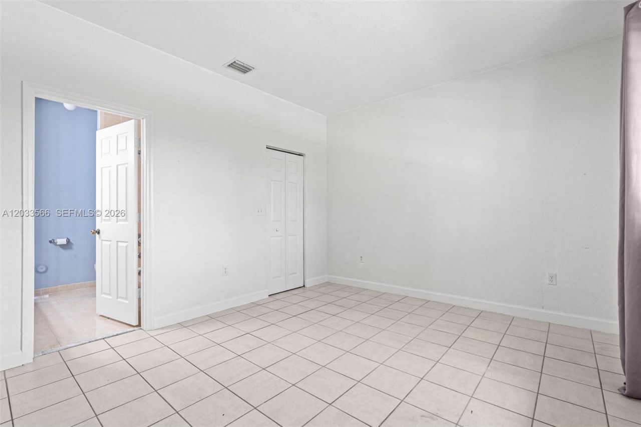 2741 NE 4th St , Unit 202, Homestead, FL 33033 Photo
