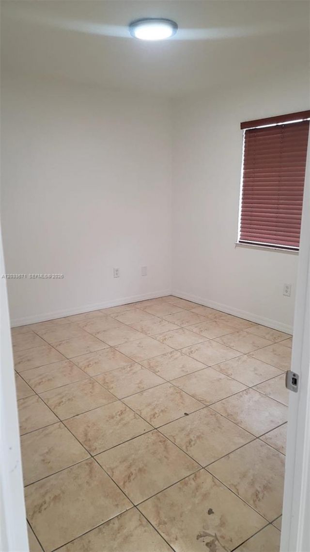 3250 NW 94 St, Miami, FL 33147 Photo