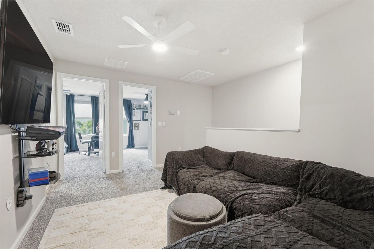 3905 SE Mentmore Lane , Stuart, FL 34997 Photo
