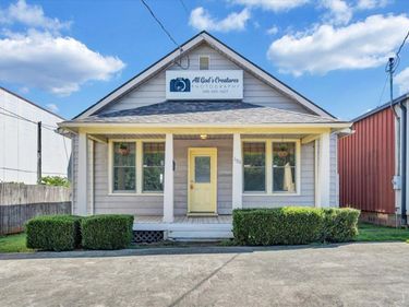 196 Oakley Avenue, Lynchburg, VA 24501
