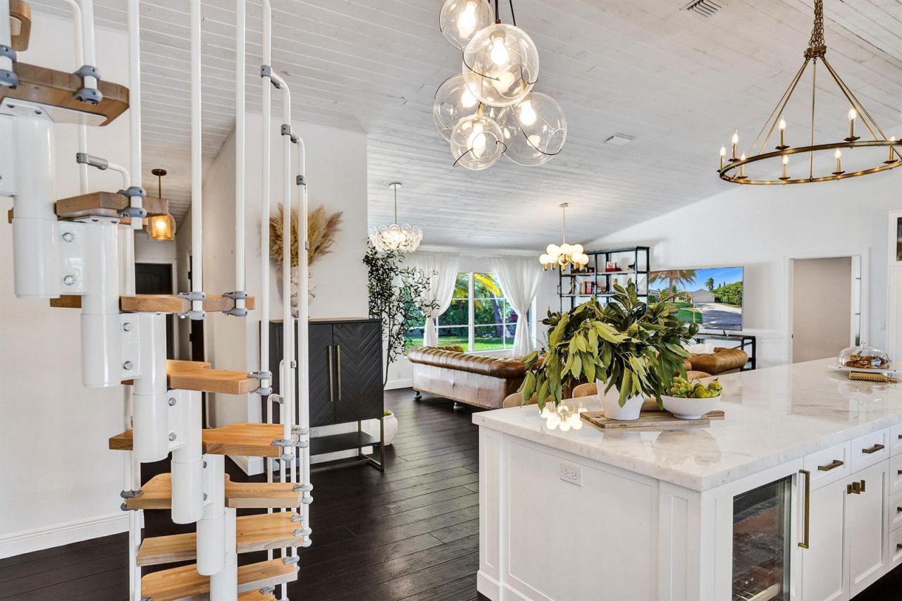 271 Oregon Lane , Boca Raton, FL 33487 Photo