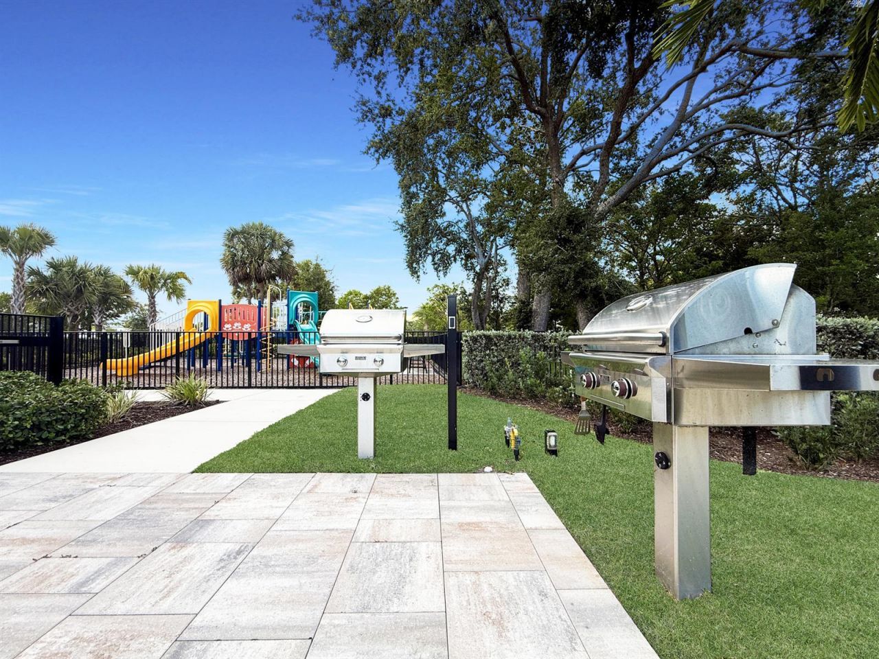 240 Sherwood Forest Drive , Delray Beach, FL 33445 Photo
