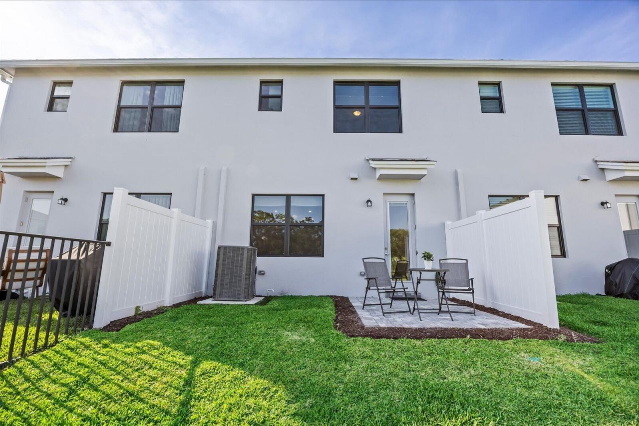 276 SW Sally Way , Stuart, FL 34997 Photo