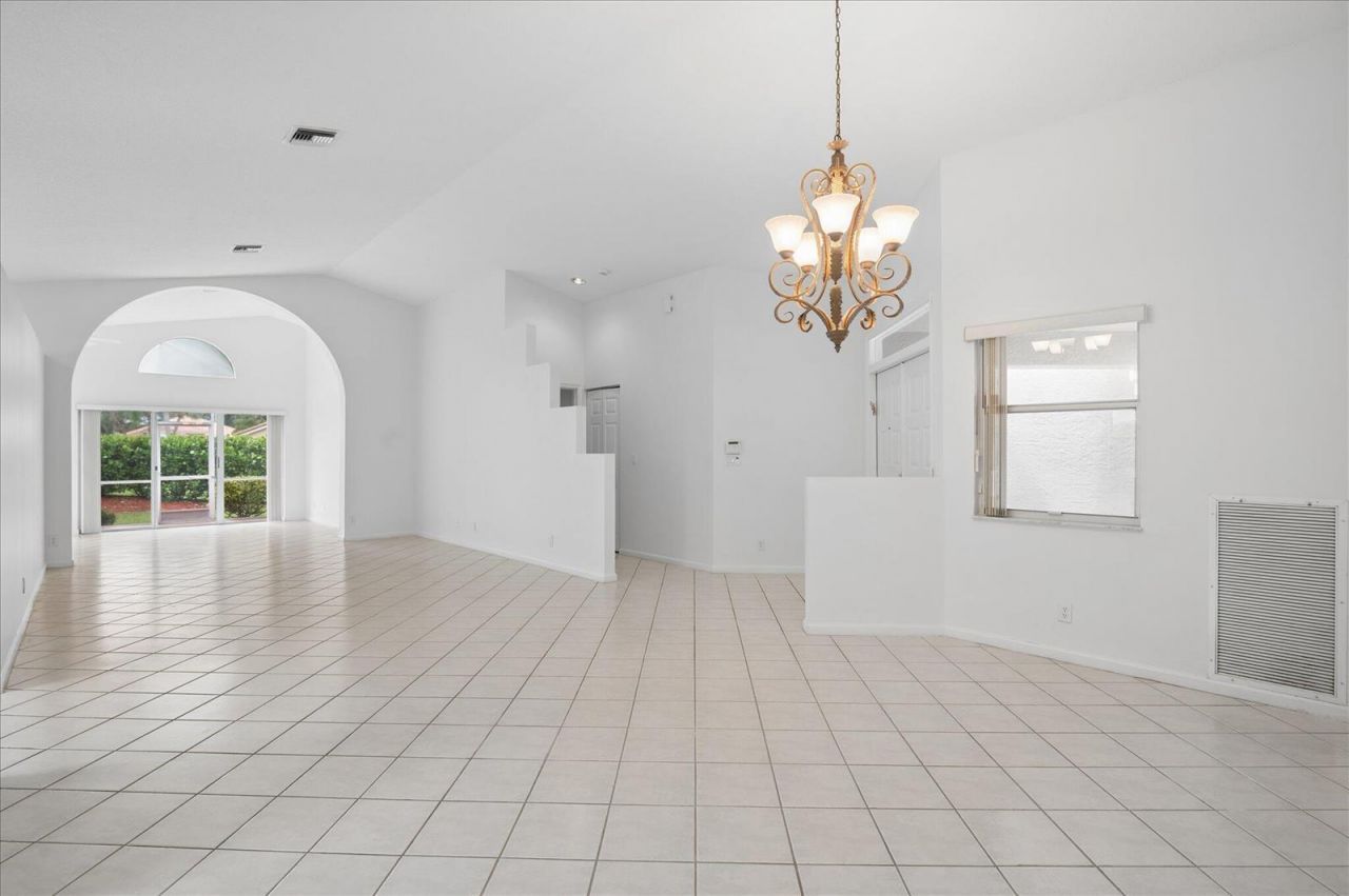 10884 Royal Caribbean Circle , Boynton Beach, FL 33437 Photo