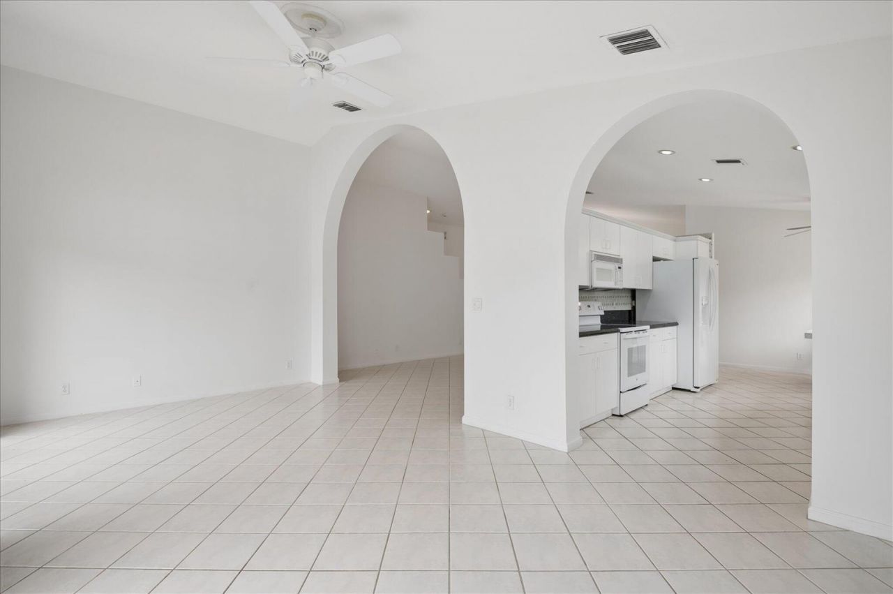 10884 Royal Caribbean Circle , Boynton Beach, FL 33437 Photo