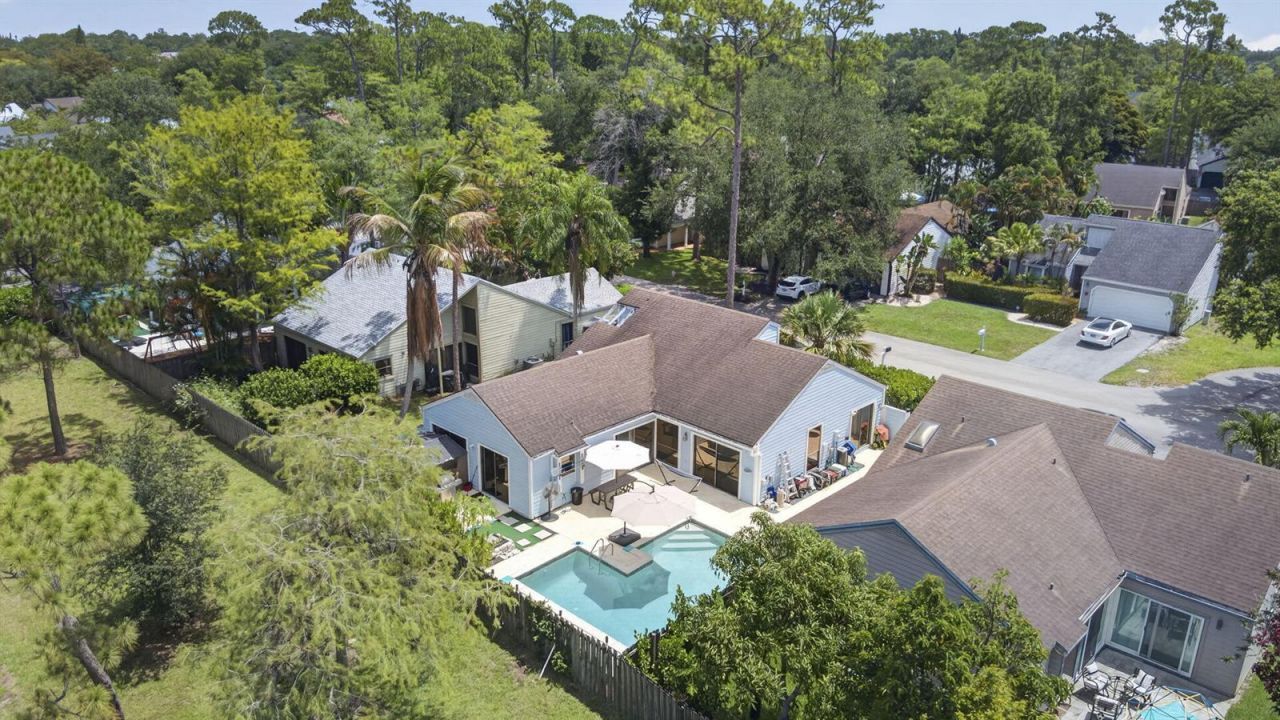 537 Goldenwood Way , Wellington, FL 33414 Photo