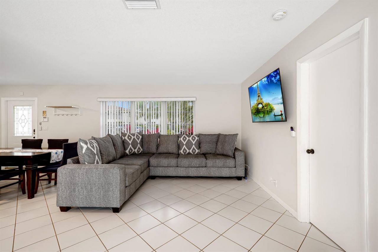 2102 NE 68th Street , Fort Lauderdale, FL 33308 Photo