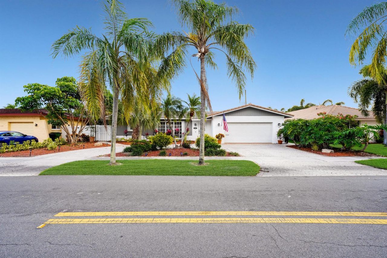 2102 NE 68th Street , Fort Lauderdale, FL 33308 Photo