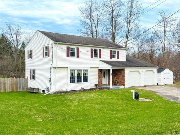 2955 Graffenburg Road , New Hartford, NY 13413