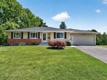 859 Tait Avenue , Rochester, NY 14616