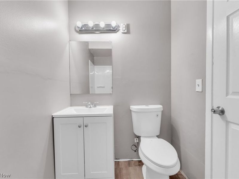 17740 Lake Shore Boulevard , Cleveland, OH 44119 Photo 16