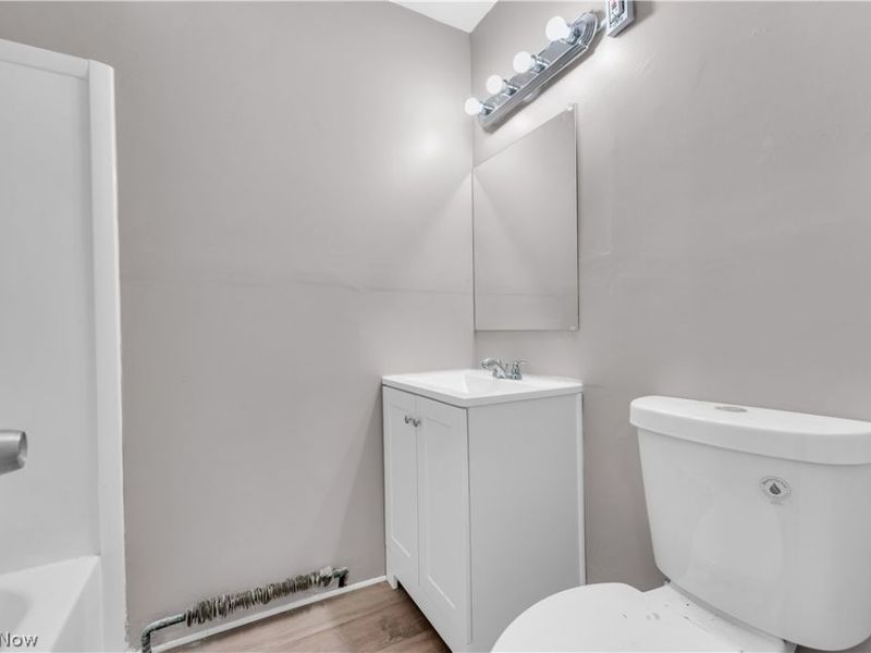 17740 Lake Shore Boulevard , Cleveland, OH 44119 Photo 17