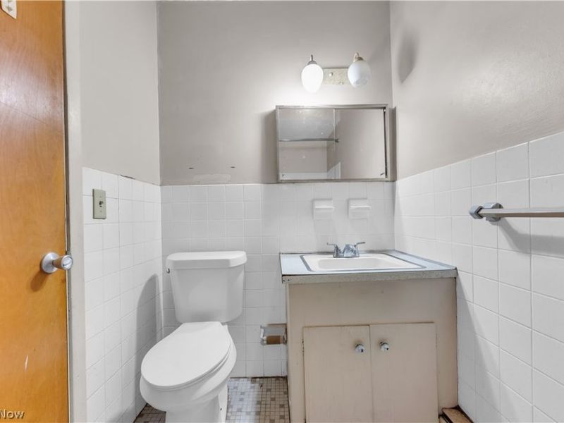17740 Lake Shore Boulevard , Cleveland, OH 44119 Photo 30