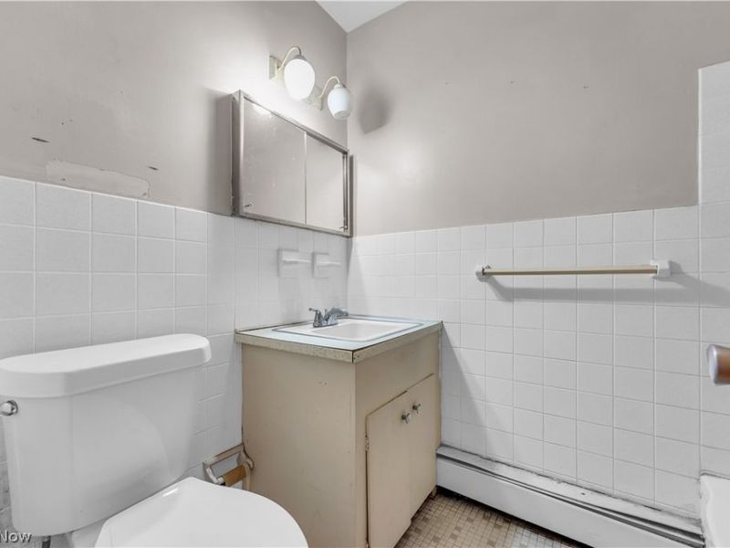 17740 Lake Shore Boulevard , Cleveland, OH 44119 Photo 31