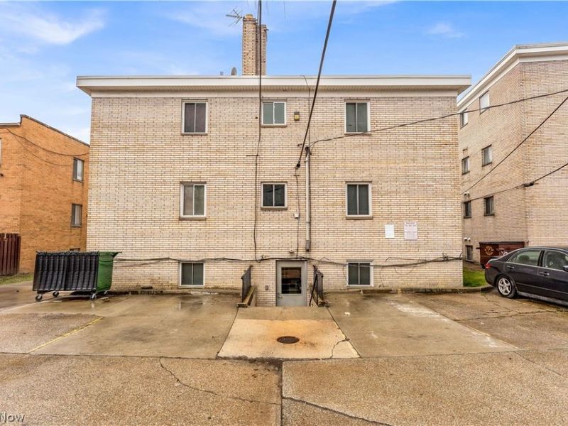 17740 Lake Shore Boulevard , Cleveland, OH 44119 Photo 38