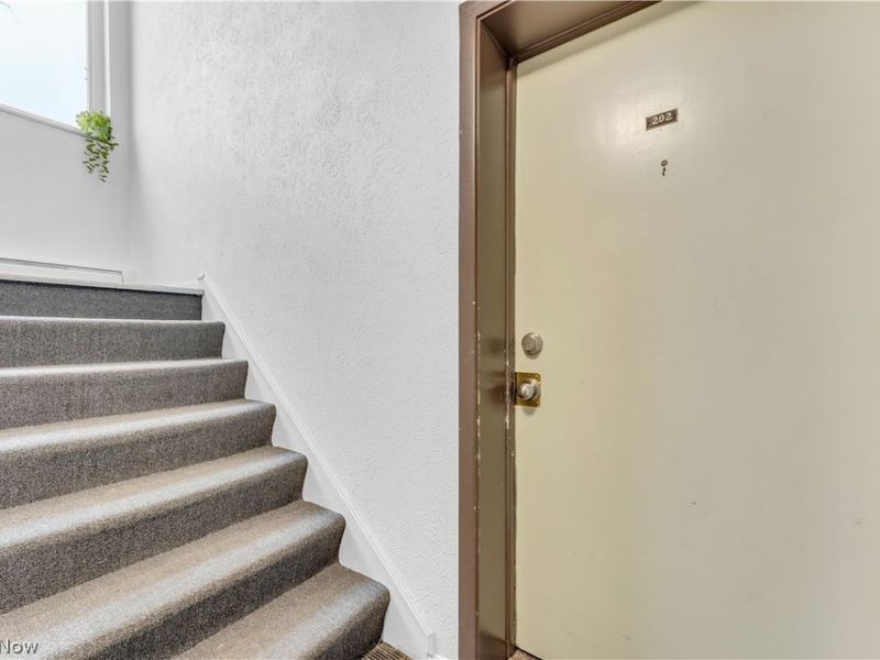 17740 Lake Shore Boulevard , Cleveland, OH 44119 Photo 6