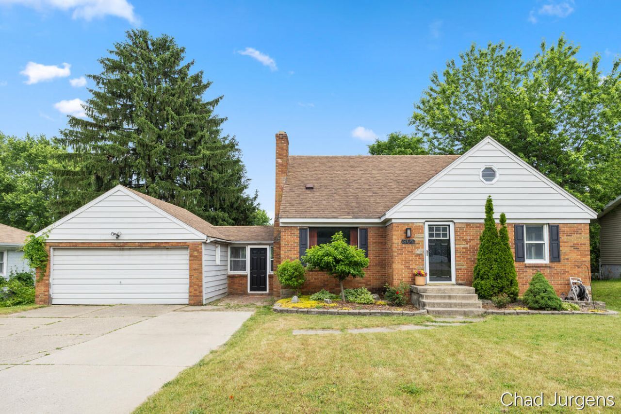 854 Covell Avenue Nw, Grand Rapids, MI 49504 Main Photo
