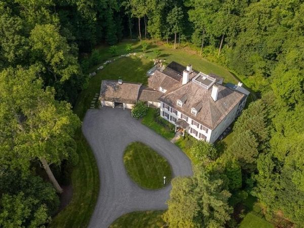 8611 COUNTRY CLUB DRIVE, BETHESDA, MD 20817