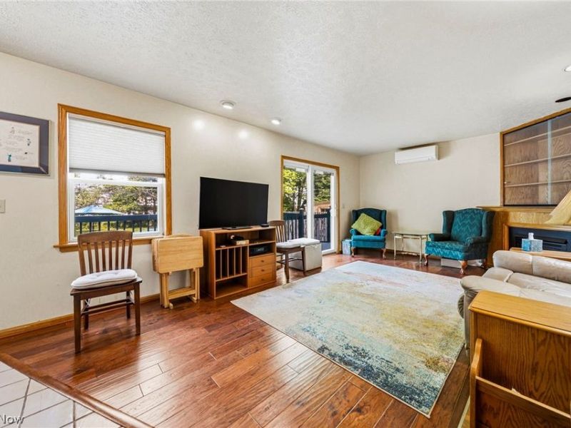 852 Englewood Road , Cleveland Heights, OH 44121 Photo 12