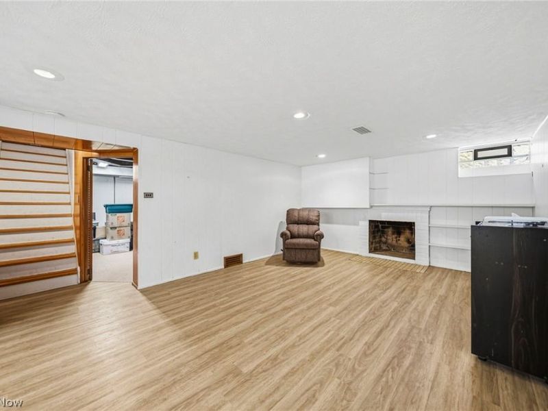 852 Englewood Road , Cleveland Heights, OH 44121 Photo 13