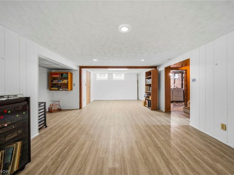 852 Englewood Road , Cleveland Heights, OH 44121 Photo 14