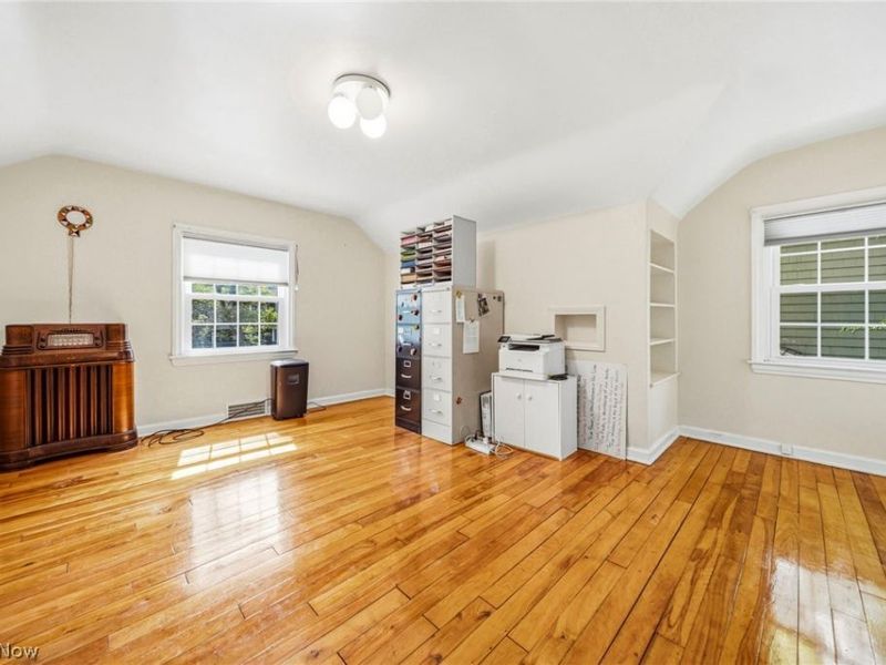852 Englewood Road , Cleveland Heights, OH 44121 Photo 17