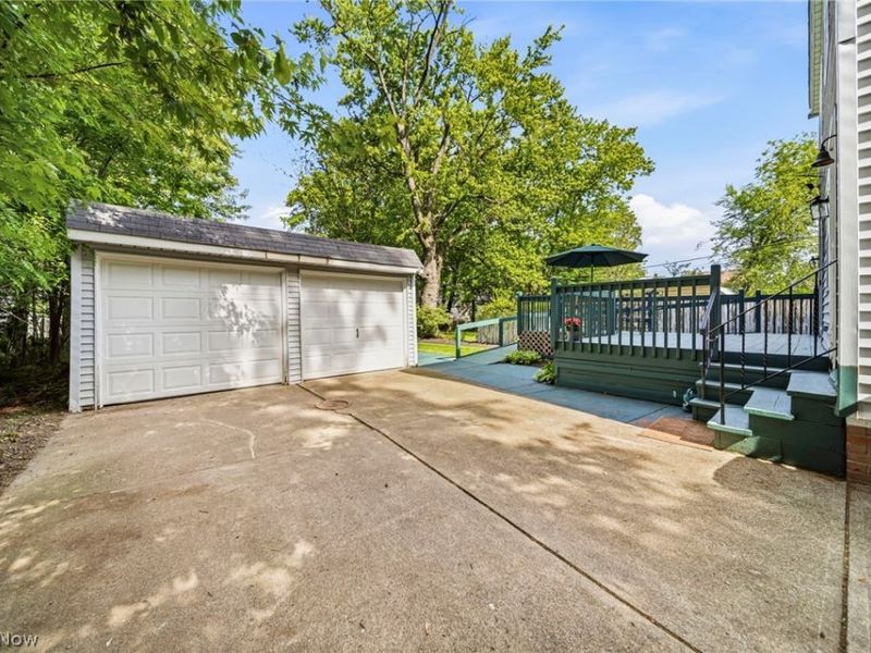 852 Englewood Road , Cleveland Heights, OH 44121 Photo 24