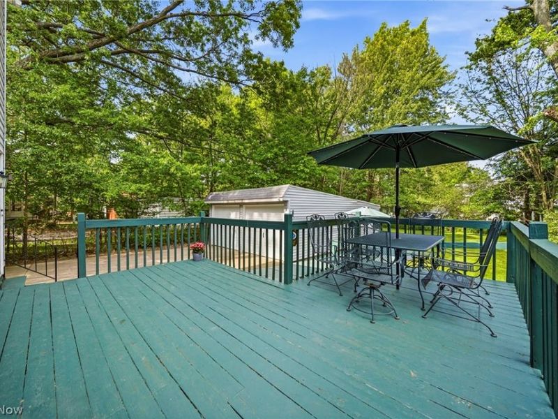 852 Englewood Road , Cleveland Heights, OH 44121 Photo 3