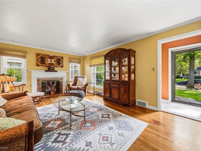 852 Englewood Road , Cleveland Heights, OH 44121 Photo 4