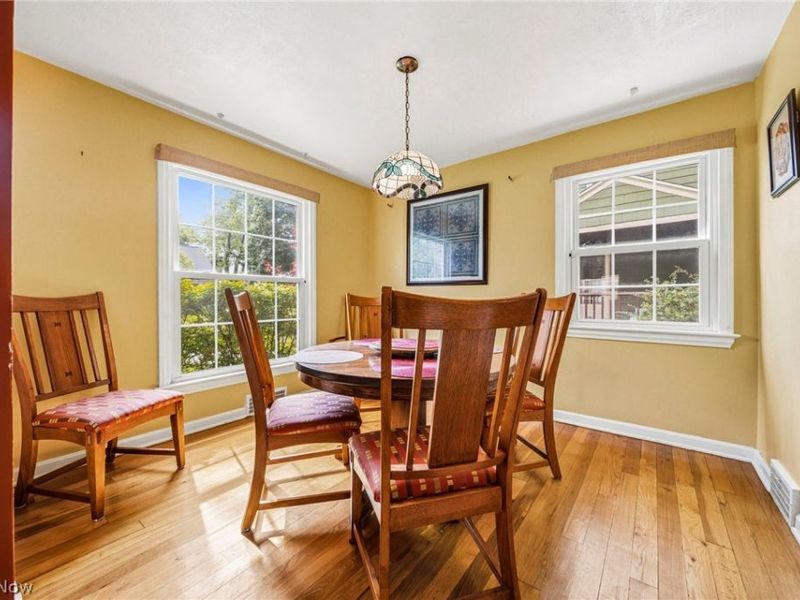 852 Englewood Road , Cleveland Heights, OH 44121 Photo 7
