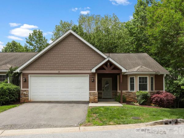 15 Kaylor Drive, Arden, NC 28704