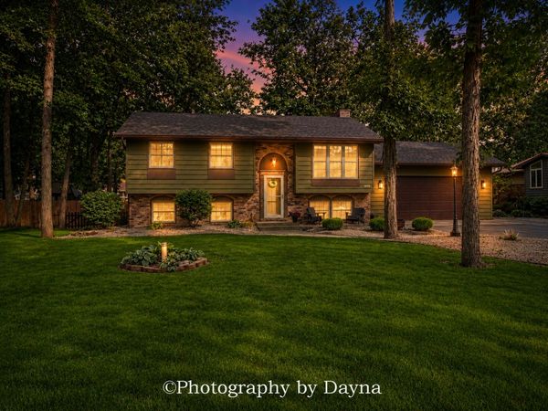 5880 Muriel Lane , St. Anne, IL 60964