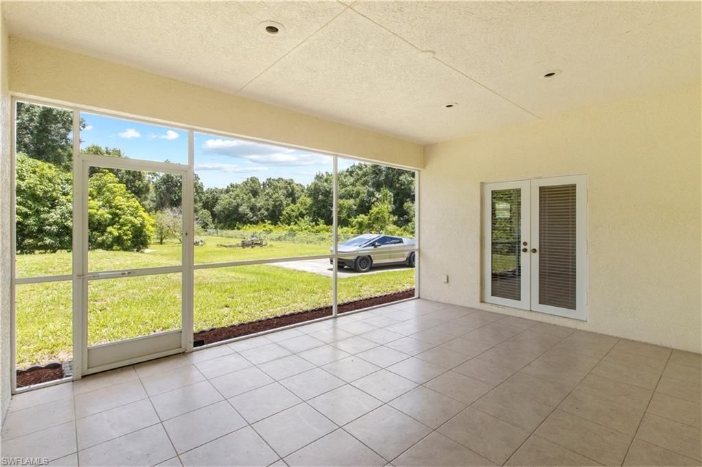 2495 62nd Ave Ne, Naples, FL 34120 Photo