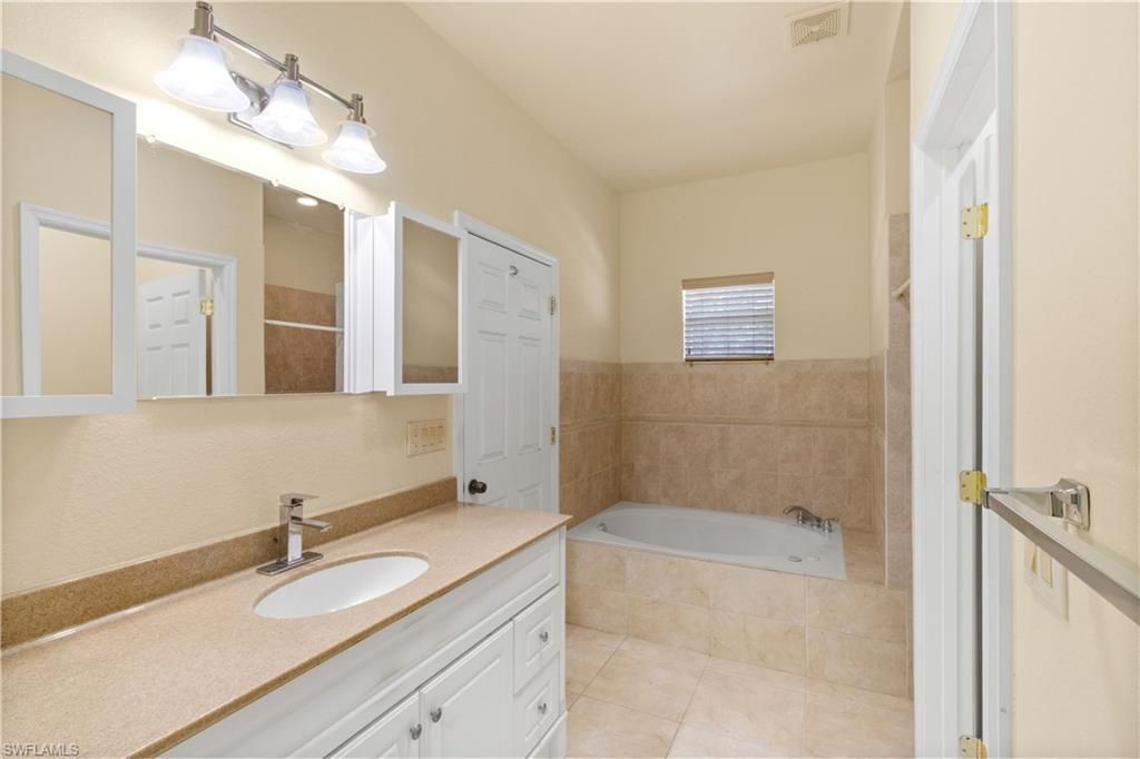 2495 62nd Ave Ne, Naples, FL 34120 Photo