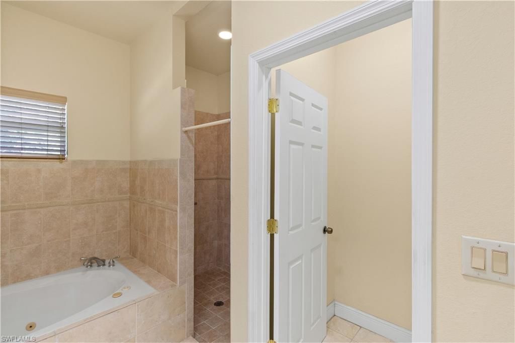 2495 62nd Ave Ne, Naples, FL 34120 Photo