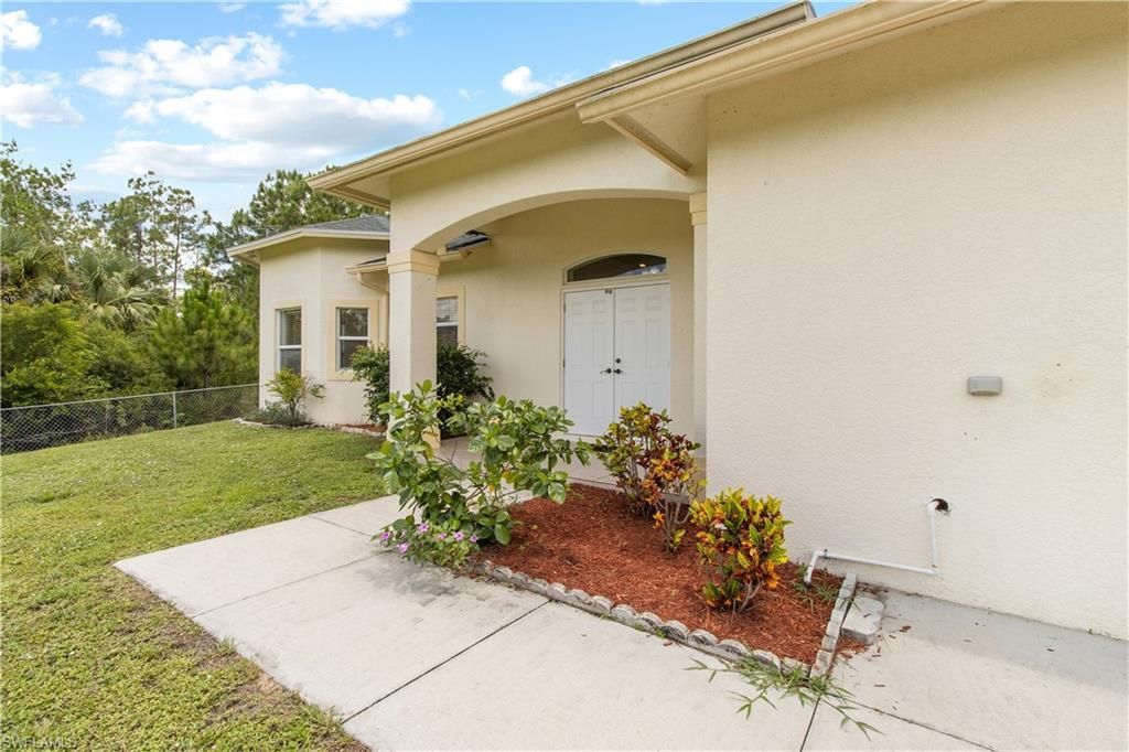 2495 62nd Ave Ne, Naples, FL 34120 Photo
