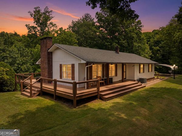 305 White Mountain, Marble, NC 28905