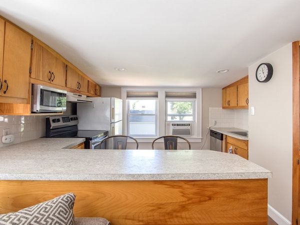 299 South Rd, Unit 2, Bedford, MA 01730
