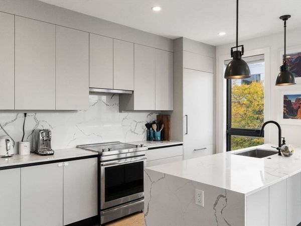 75 W Broadway, Unit 301, Boston, MA 02127