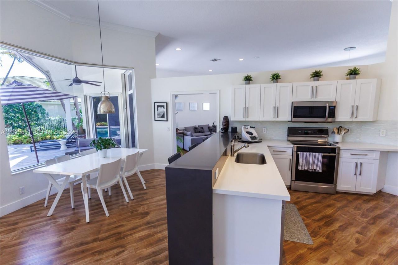 280 Landings Blvd, Unit 280, Weston, FL 33327 Photo