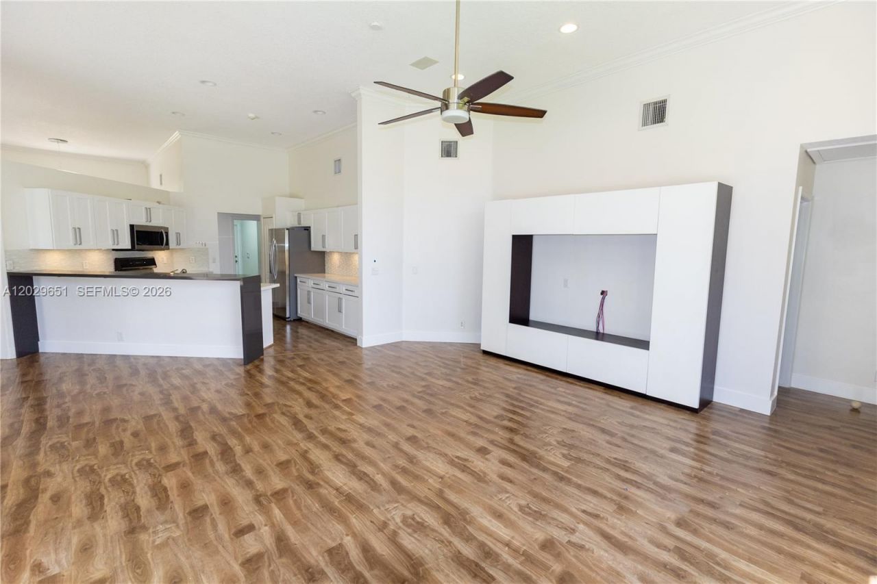 280 Landings Blvd, Unit 280, Weston, FL 33327 Photo