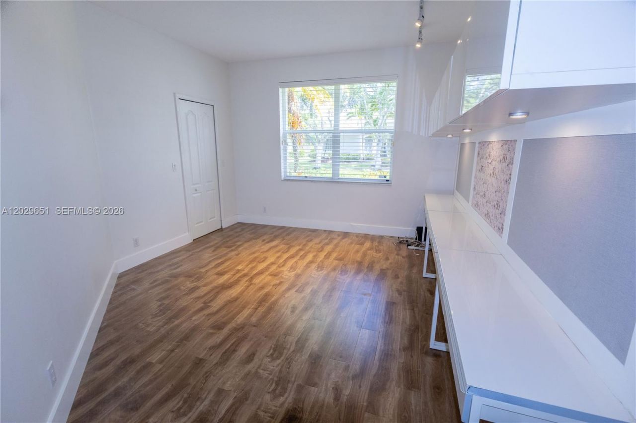 280 Landings Blvd, Unit 280, Weston, FL 33327 Photo