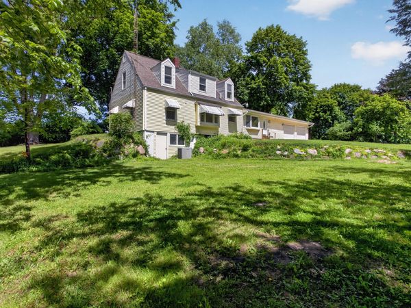 2627 Cooper Street, Jackson, MI 49201