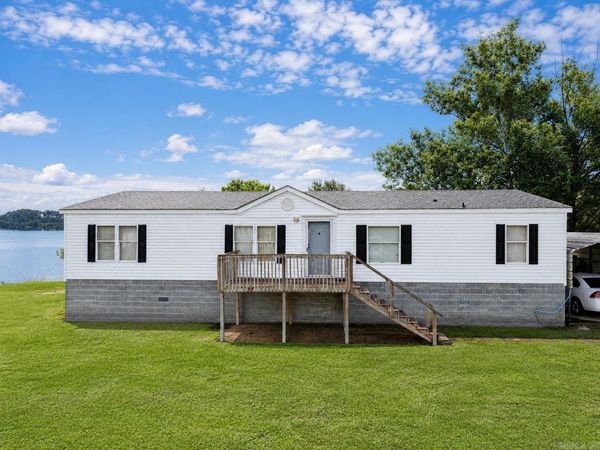 3215 Holiday , White Hall, AR 71602